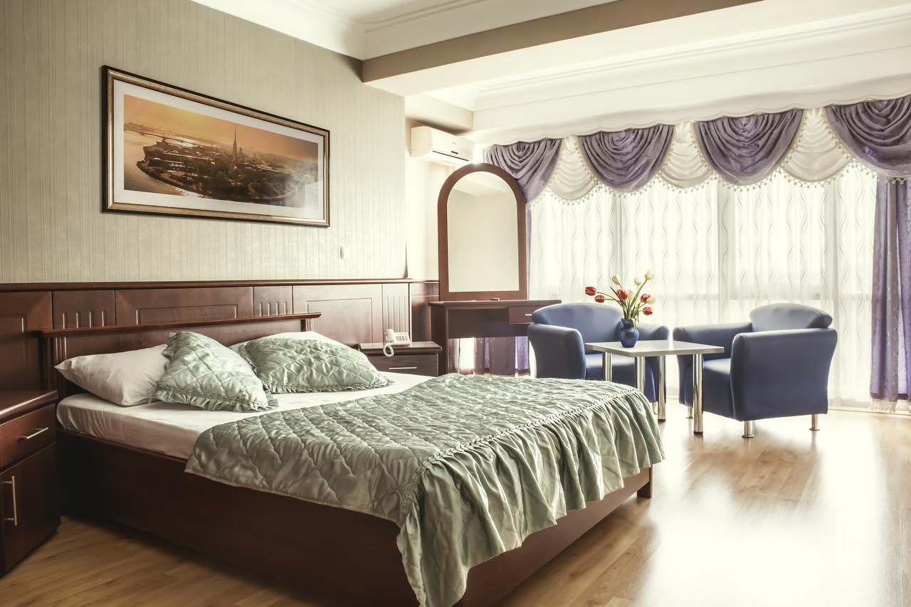 King Hotel 佩奇 外观 照片