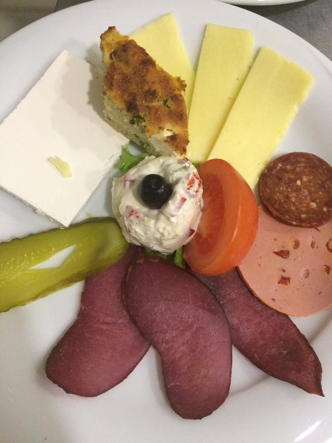 King Hotel 佩奇 外观 照片